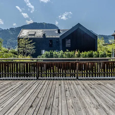 Holiday home Sunrise Chalet, Hot Tub, Oasis View Kitzbuhel